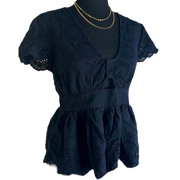 Free People Truly Yours Cutout Eyelet Detail Babydoll Black Top Size Small - Picture 1 of 11